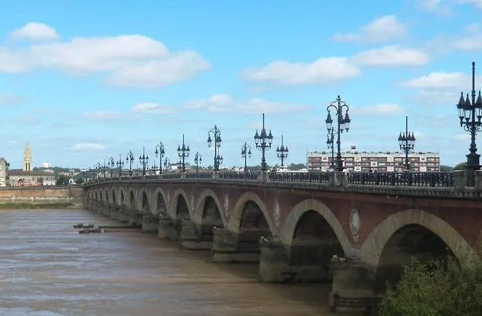 公寓 Hyper Centre Historique Quai Bourgeois